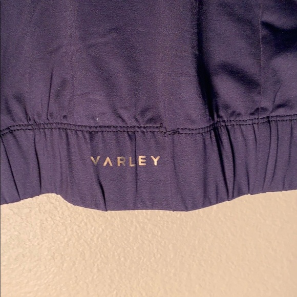 VARLEY navy blue elastic crop tank! - Picture 4 of 8